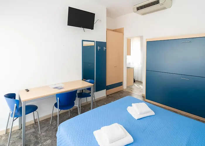 アパートホテル Rex