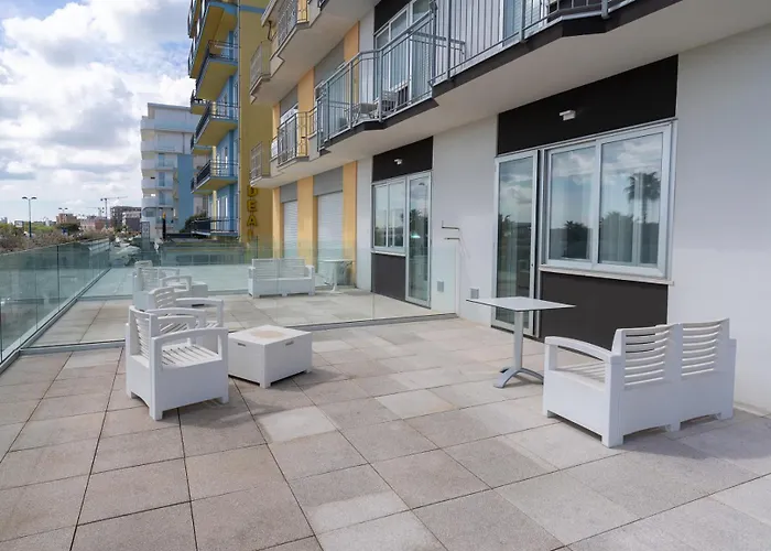 Rex アパートホテル 3*